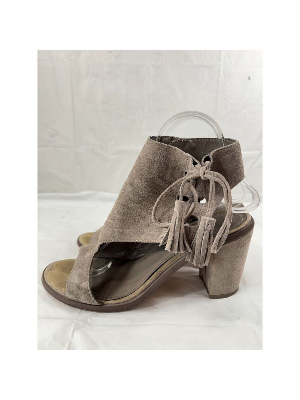 Very Volatile Cherri Tassel Open-Toe Suede booties Size 7 taupe